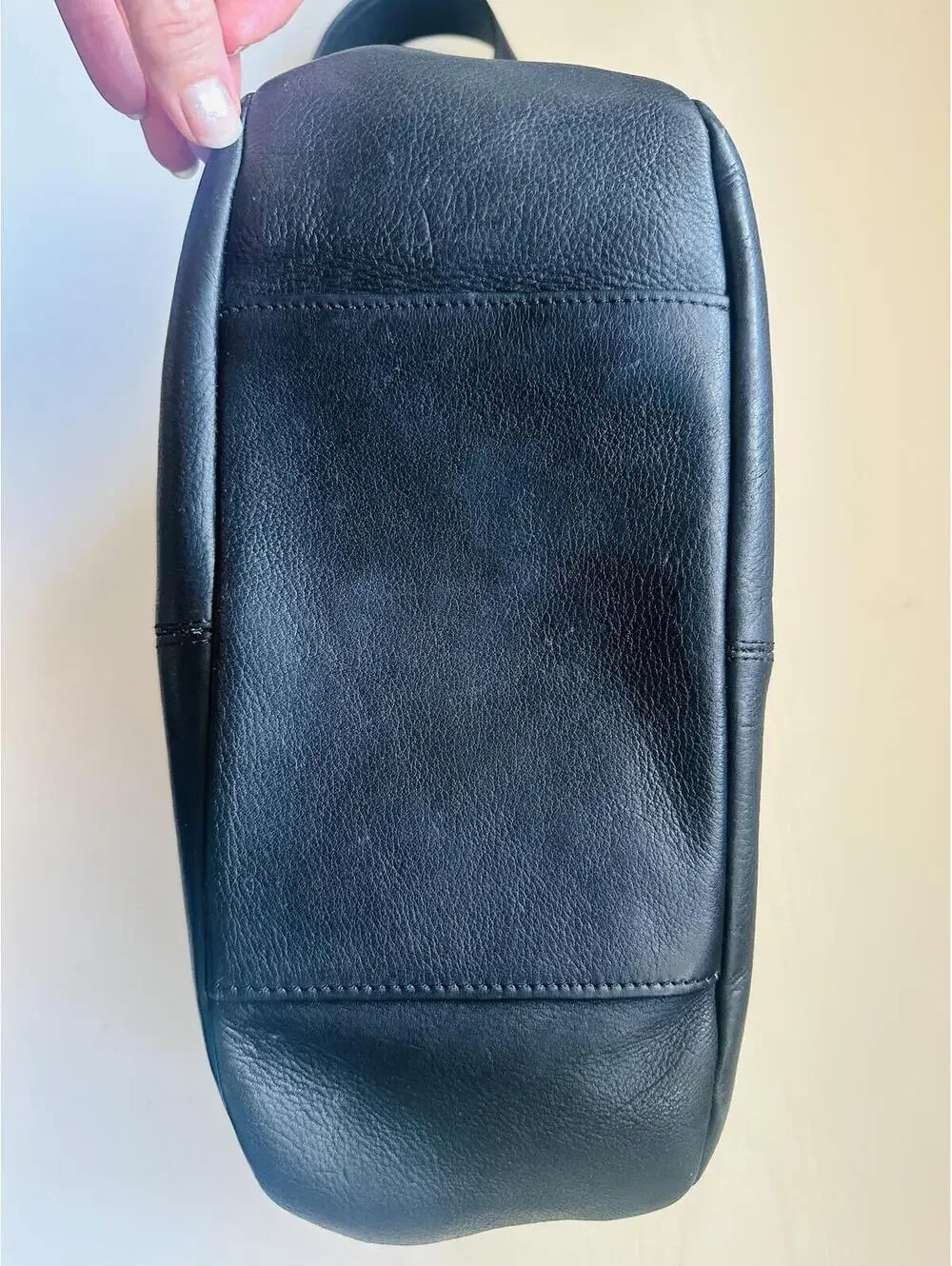 Le Donne Black Leather Crescent Hobo Bag Handmade Colombian Vaquetta Minimalist